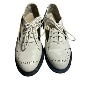 DR.MARTENS cream Kensington brogues “ruby” size 5